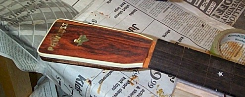 headstock.inlay.jpg (43170 bytes)